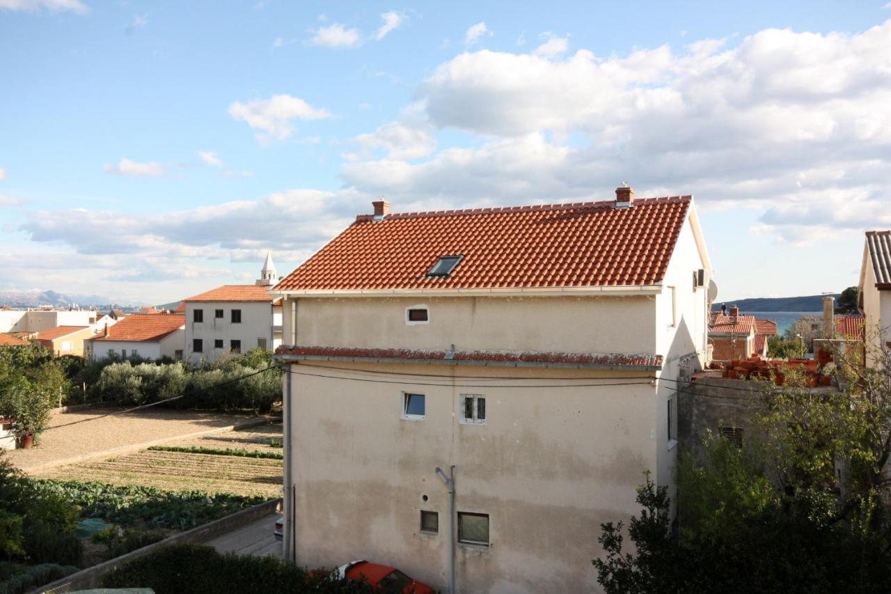 Apartments With A Parking Space Kastel Stafilic, Kastela - 5219 Esterno foto