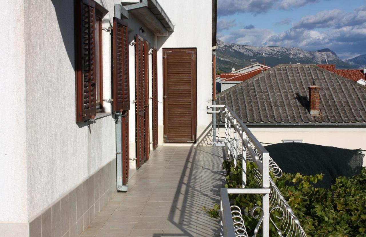 Apartments With A Parking Space Kastel Stafilic, Kastela - 5219 Esterno foto