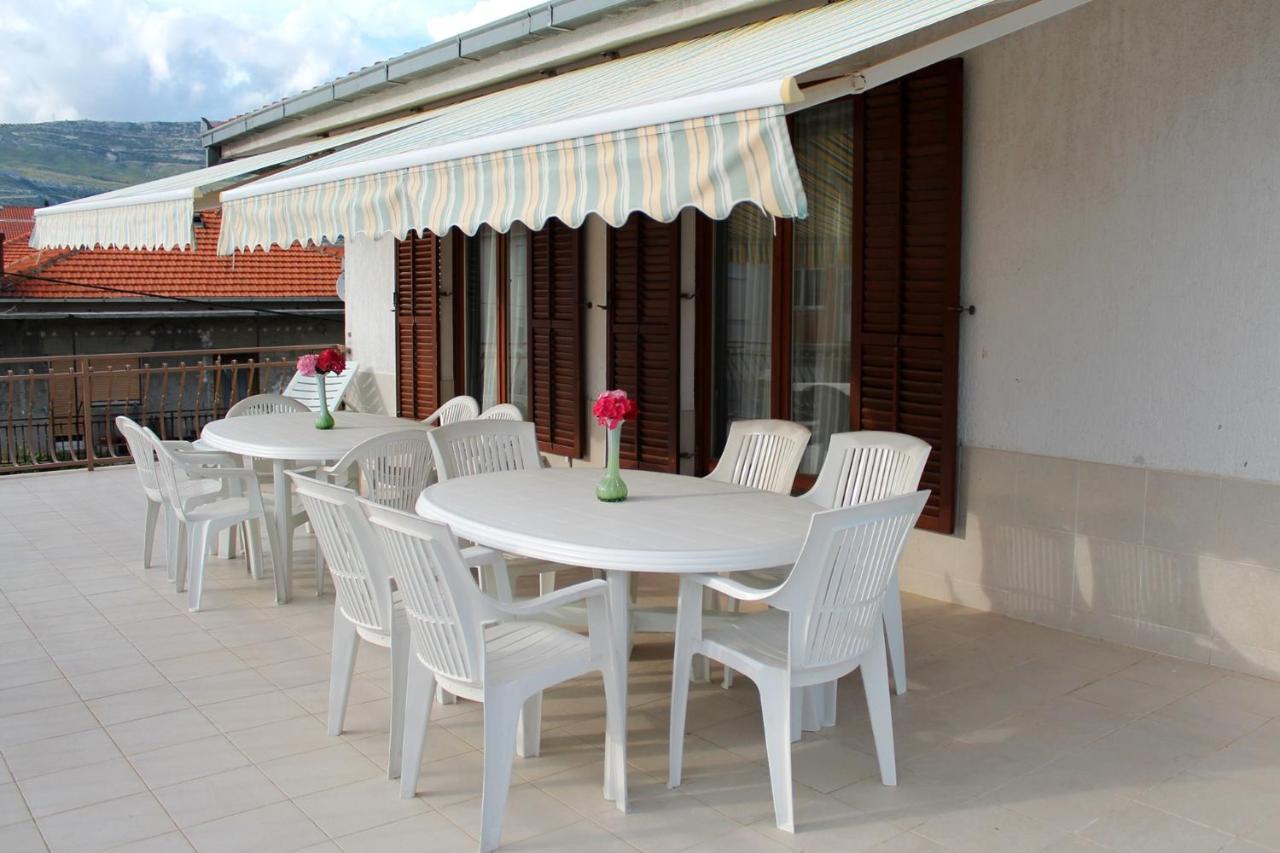 Apartments With A Parking Space Kastel Stafilic, Kastela - 5219 Esterno foto